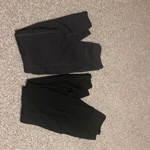 American Eagle Women’s Pocket Black and Gray Leggings